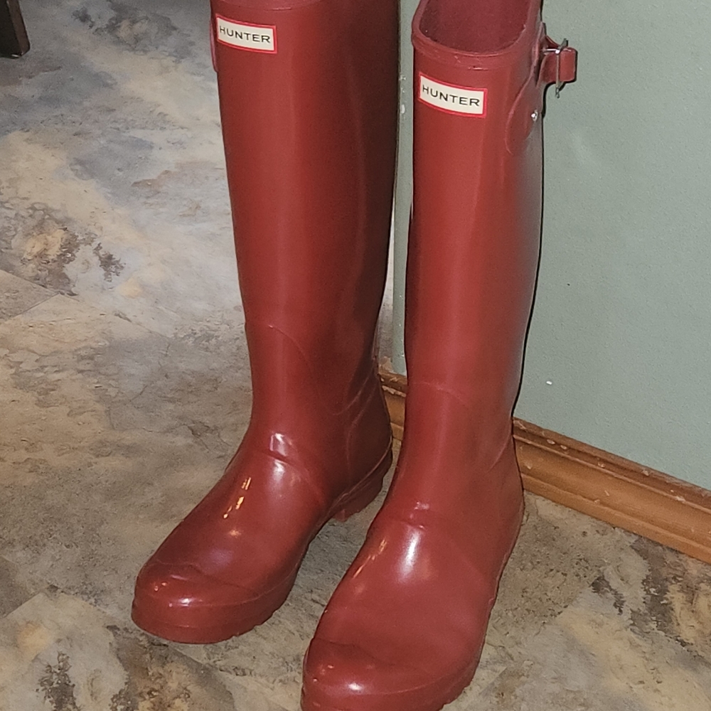 Red Hunter Rainboots (tall)